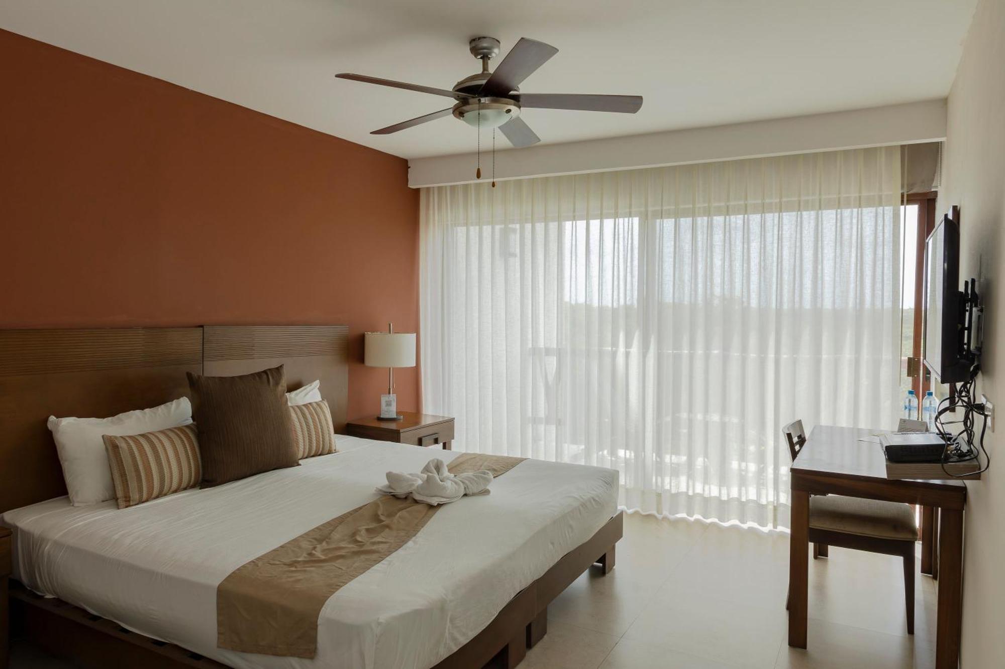 Hotel Quinto Sole Mahahual Esterno foto