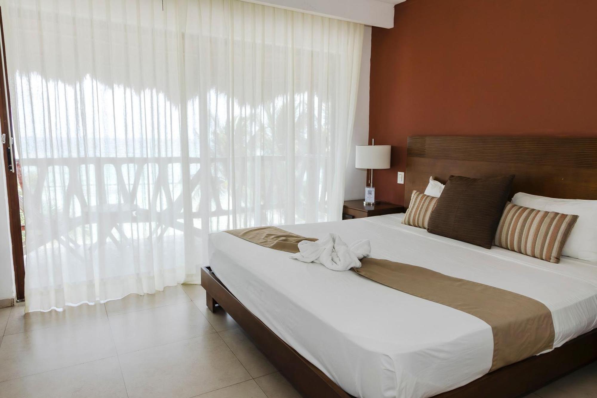 Hotel Quinto Sole Mahahual Esterno foto